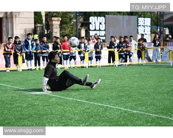 亲临现场观赏世界足球巨星绿茵对决体验巅峰赛事魅力