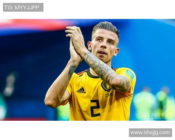 阿尔德韦雷尔德:比利时足球明星的成长历程与场上精彩表现 阿尔德韦雷尔德:比利时足球明星的成长历程与场上精彩表现