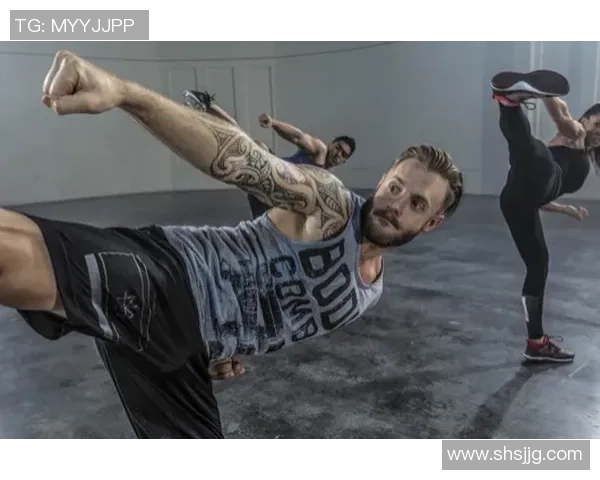 女足球星卡通形象全新演绎 展现强悍竞技魅力与独特个性 女足球星卡通形象全新演绎 展现强悍竞技魅力与独特个性